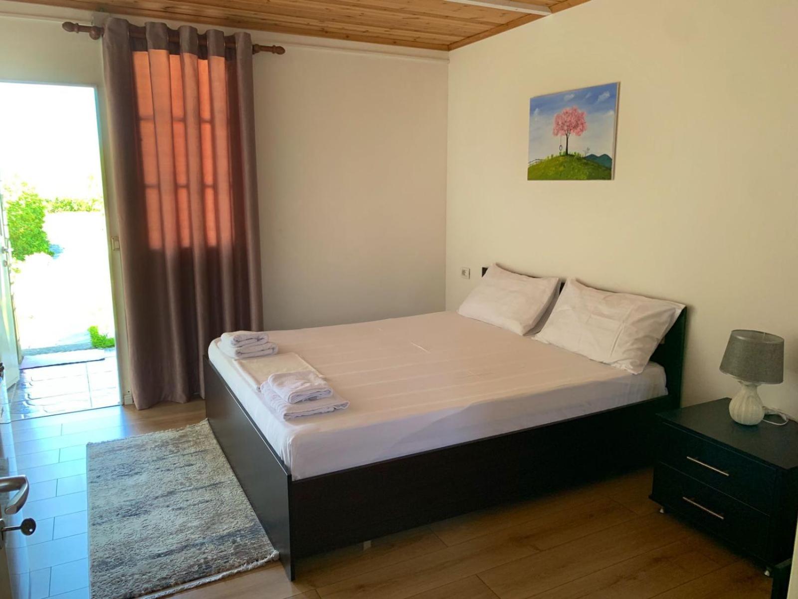 Nili Hotel Vlorë Exterior foto