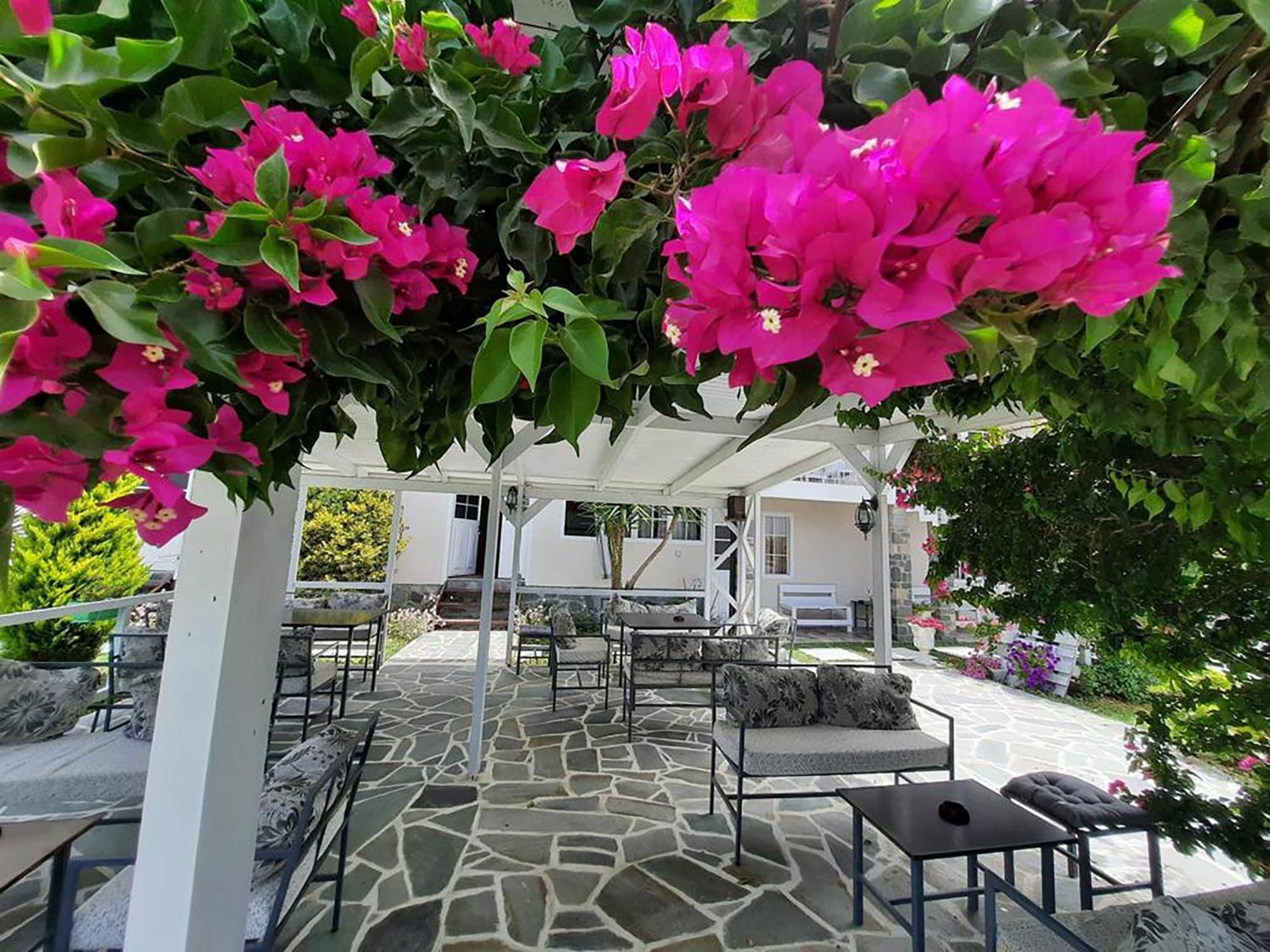 Nili Hotel Vlorë Exterior foto