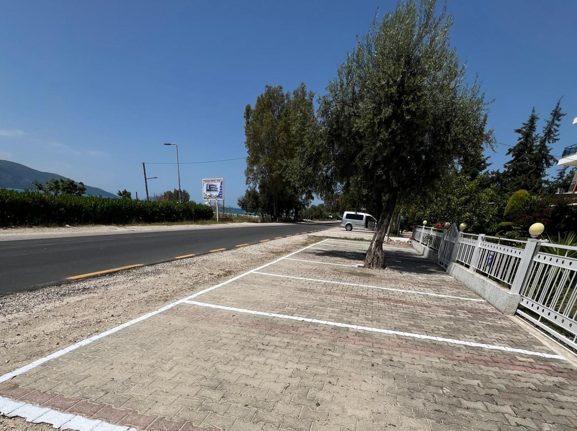 Nili Hotel Vlorë Exterior foto